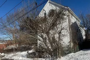 164 Narragansett St, Fall River, MA 02720 - Photo 2