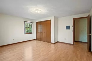 8 Hunter Cir, Shrewsbury, MA 01545 - Photo 16