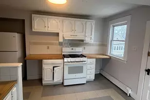 1384 Gorham St, Lowell, MA 01852 - Photo 4