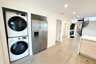 21 Iroquois, Boston, MA 02120 - Photo 4