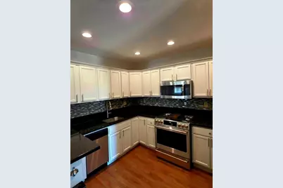 44 Union St #3, New Bedford, MA 02740 - Photo 2