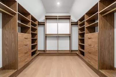 116 Thorndike St #2B, Brookline, MA 02446 - Photo 28