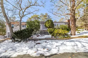 36 Little Neck Ln, Mashpee, MA 02649 - Photo 2