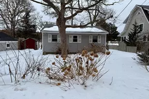 28 N Beach Ave, Bourne, MA 02532 - Photo 2