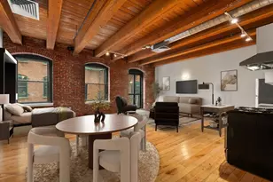 21 Wormwood St, Boston, MA 02210 - Photo 10