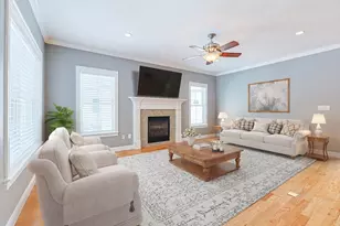 63 Rockwood Ln, Upton, MA 01568 - Photo 4