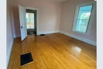 84 Walker St #1, Newton, MA 02460 - Photo 8