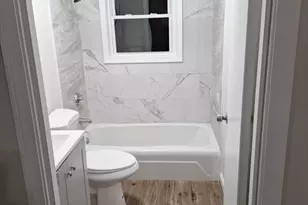 286 Griffin St, Fall River, MA 02724 - Photo 8