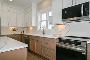 16 Meadowview Ln, Salisbury, MA 01952 - Photo 6