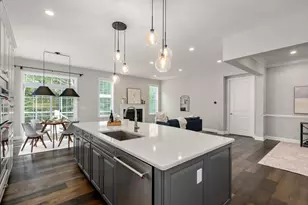 124 Glen Ellen Blvd, Millis, MA 02054 - Photo 8