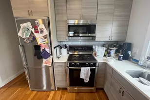 9 Harding St, Cambridge, MA 02141 - Photo 12