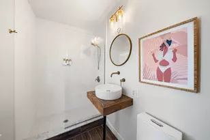 11 Hamilton St, Boston, MA 02125 - Photo 16