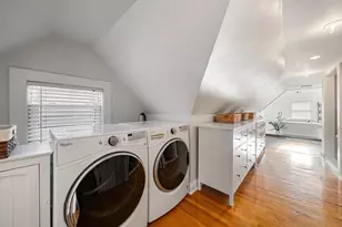 11 Hamilton St, Boston, MA 02125 - Photo 18