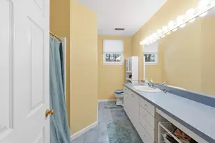 2 Grove St, Framingham, MA 01701 - Photo 26