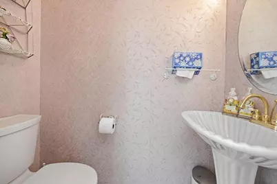 2 Grove St, Framingham, MA 01701 - Photo 18