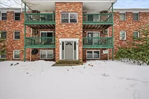 75 Huntoon Memorial Hwy, Leicester, MA 01524 - Photo 2