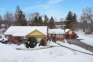 252 Pelham, Methuen, MA 01844 - Photo 1