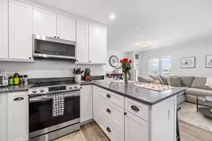 100 Marina Dr, Quincy, MA 02171 - Photo 10