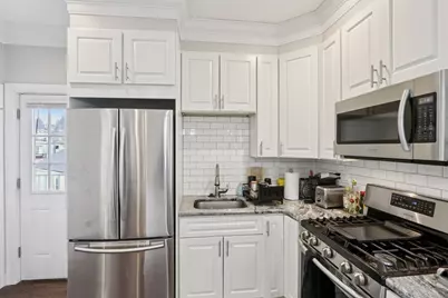 1048 Saratoga St #3, Boston, MA 02128 - Photo 6