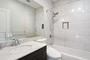 1048 Saratoga St, Boston, MA 02128 - Photo 18