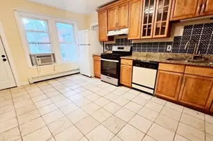 7 High St Pl, Brookline, MA 02445 - Photo 4