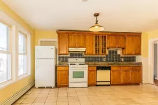 7 High St Pl, Brookline, MA 02445 - Photo 2