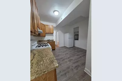 136 Chestnut St #2, Chelsea, MA 02150 - Photo 2