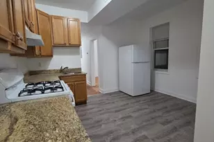 136 Chestnut St, Chelsea, MA 02150 - Photo 2