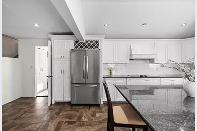 5 Endicott St, Weymouth, MA 02189 - Photo 10