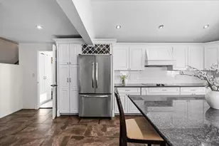 5 Endicott St, Weymouth, MA 02189 - Photo 10