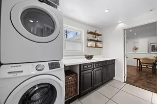 5 Endicott St, Weymouth, MA 02189 - Photo 4