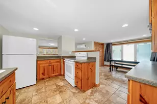 27 Tyng Rd, Tyngsborough, MA 01879 - Photo 4