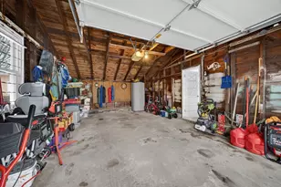 27 Meadow Ln, Acushnet, MA 02743 - Photo 26