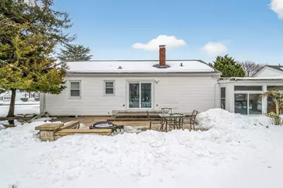 27 Meadow Ln, Acushnet, MA 02743 - Photo 10