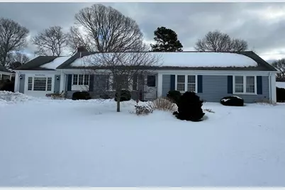 21 Brae Burn Ln, Yarmouth, MA 02664 - Photo 1