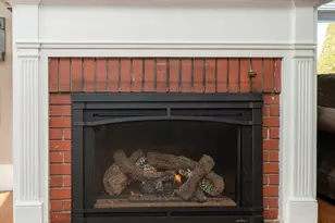 31 Mountain Ave, Saugus, MA 01906 - Photo 8