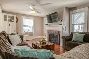 31 Mountain Ave, Saugus, MA 01906 - Photo 10