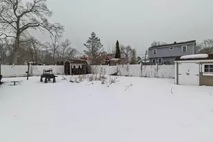 28 Linda St, Abington, MA 02351 - Photo 22