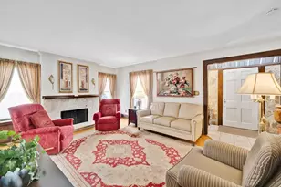 46 Eckington St, Springfield, MA 01108 - Photo 6