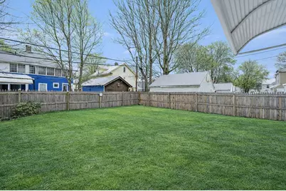 46 Eckington St, Springfield, MA 01108 - Photo 42