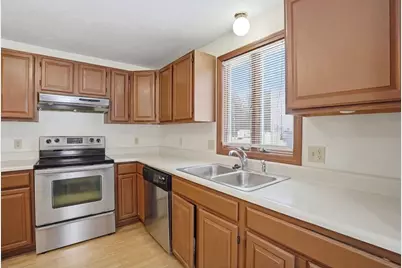 20 Bolton Street, Worcester, MA 01604 - Photo 10