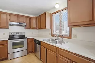 20 Bolton St, Worcester, MA 01604 - Photo 10