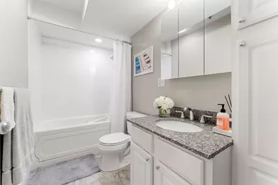 134-136 W 9th St #1, Boston, MA 02127 - Photo 6