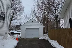 11 Fuyat St, Hudson, MA 01749 - Photo 2