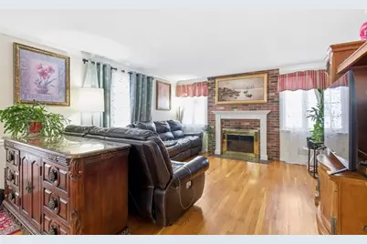 560 Worcester St, Wellesley, MA 02481 - Photo 8