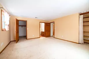 160 Floral St, Shrewsbury, MA 01545 - Photo 32