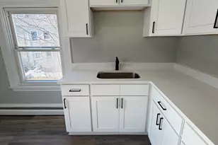 58 Court St, New Bedford, MA 02740 - Photo 4