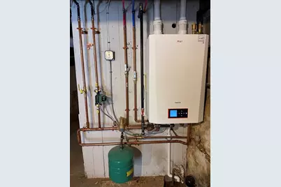 58 Court St, New Bedford, MA 02740 - Photo 38