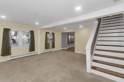 8 Putnam St, Springfield, MA 01109 - Photo 8