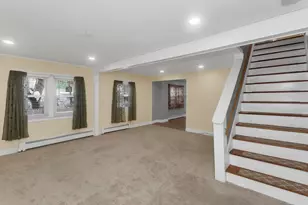 8 Putnam St, Springfield, MA 01109 - Photo 8